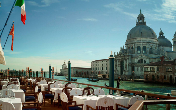 Hotel-Gritti-Palace-Venice-Italy-Dining-Club-del-Doge-Restaurant-Terrace