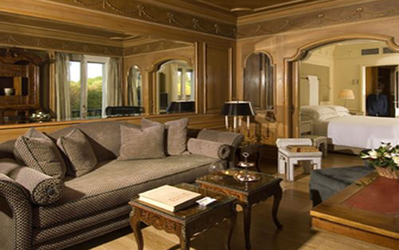 Hotel-Hassler-Roma-Rome-Italy-Room-Suite-Living-Room