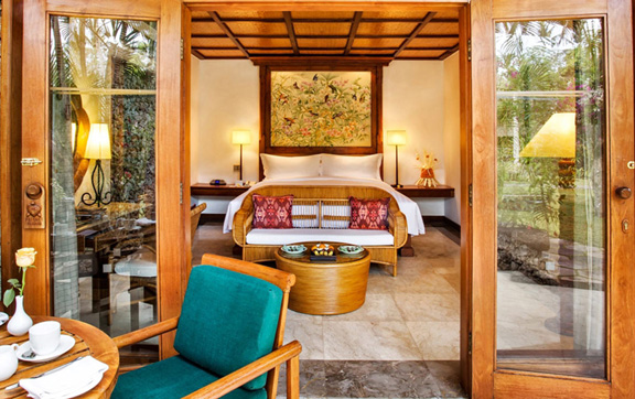 View of a villa and its interior at the Oberoi Resort ad Spa Seminyak, Bali