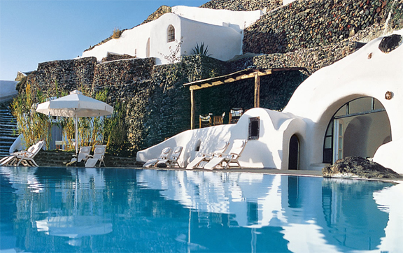 Perivolas-Santorini-Greece-Interior-of-Suite-and-Pool-Area