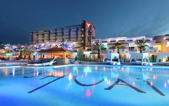 Uishiawa-Beach-Hotel-Ibiza-Spain-Pool