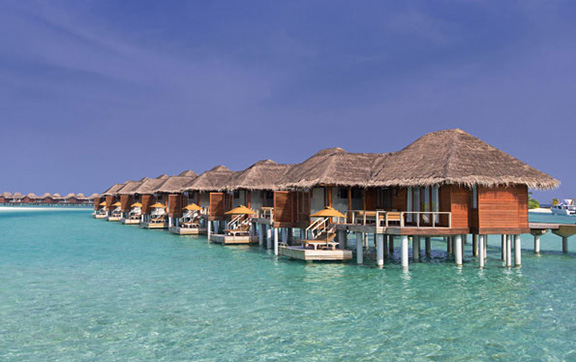 anantara_veli_maldives_deluxe_over_water_bungalow_exterior