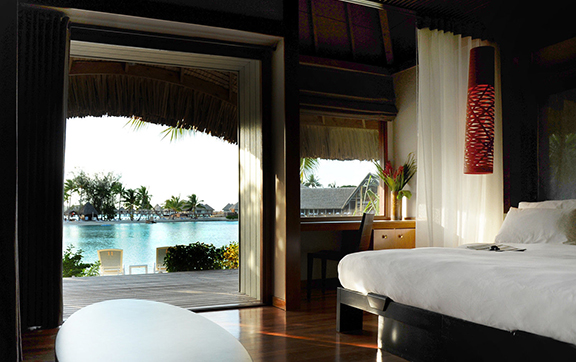 le-meridien-bora-bora-suite-and-villa-bedroom