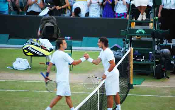 nakal-handshake-wimbledon