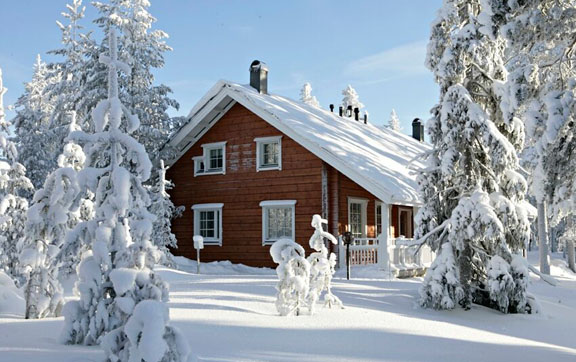 finnish-christmas-adventure-4-days-with-luxury-action-chalet-exterior