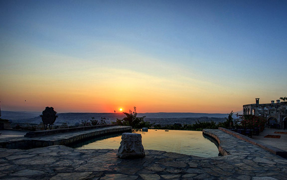 museum-hotel-infinity-pool, Museum Hotel Uchisar