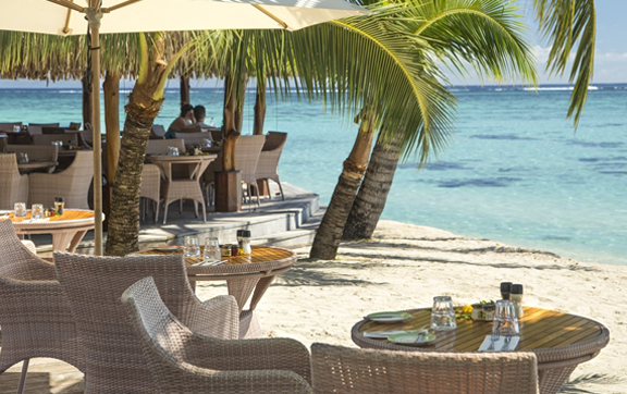 rotyui-grill-and-bar-at-the-hilton-moorea-lagoon-resprt