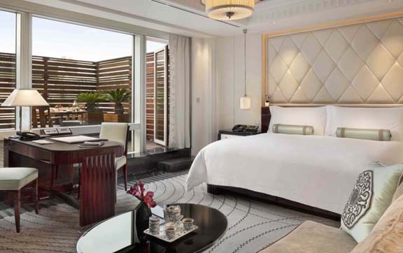 the-peninsula-shanghai-accommodation-bedroom