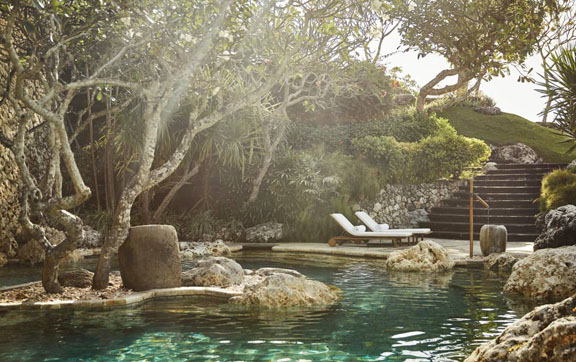 four-seasons-bali-pool