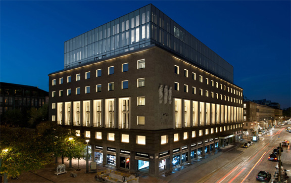armani-hotel-milano-exterior