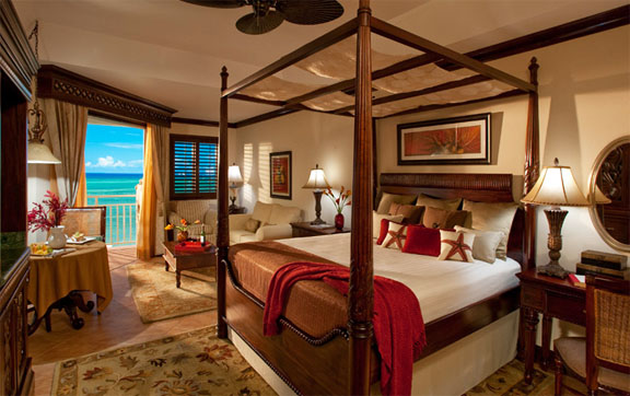 Beachfront Oversized Butler Villa Suite