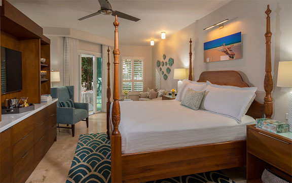 Italian Beachfront Club Level Walkout Junior Suite