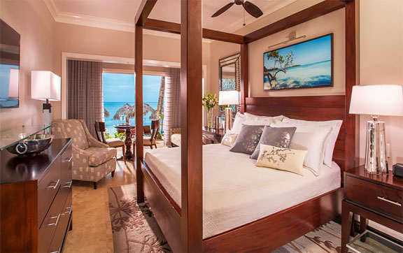 Paradise Honeymoon Beachfront Walkout Club Level Room