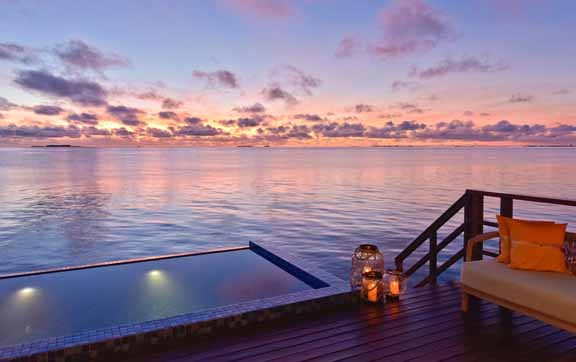 grand-park-kodhipparu-malidves-lagoon-pool-water-villa