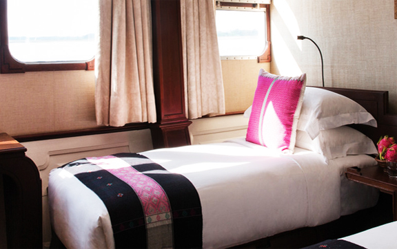 state-and-deluxe-cabin-belom-road-to-mandalay