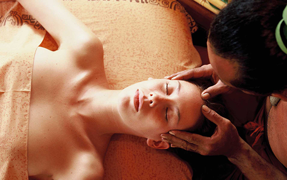 manavabeachresortmoorea_maneaspa