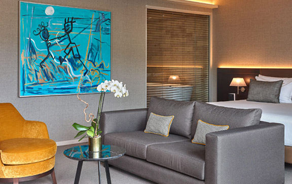 7 Studio-suite-with-terrace