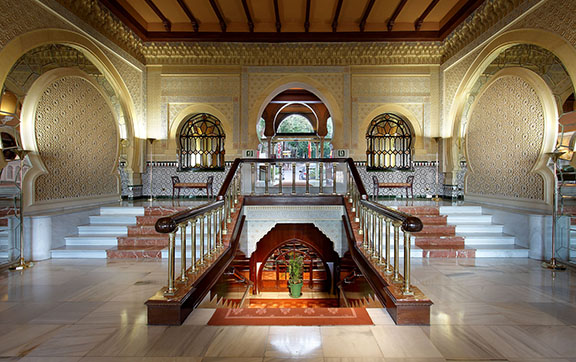 hotel-alhambra-palace-lobby2