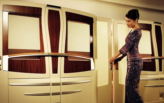 Singapore Airlines Mixed First/Business Class to USA - Image 1