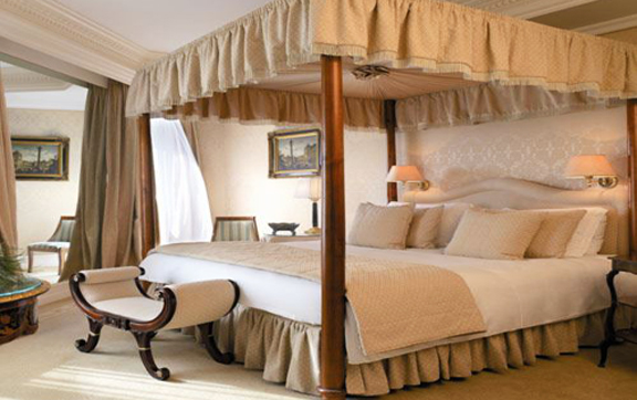 Hotel-Hasler-Rome-Italy-Grand-Deluxe-Suite