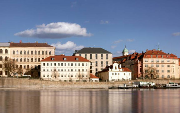 Four-Seaons-Hotel-Prague-Exterior-of-the-Hotel-and-its-Location