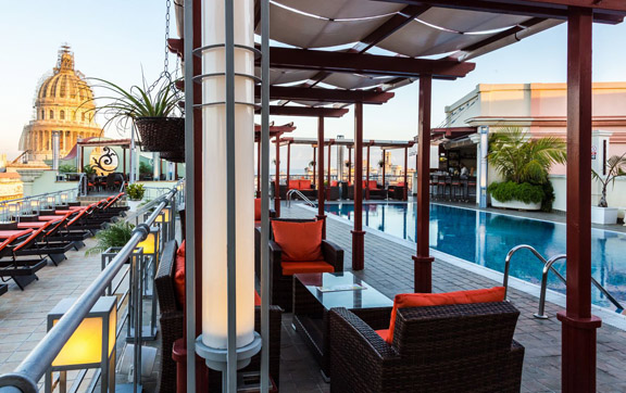 Hotel-Saratoga-Cuba-Central-America-Dining-rooftop-pool-and-view