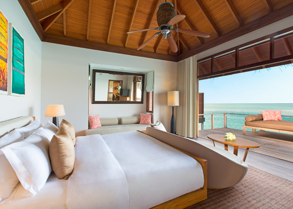 anantara_veli_maldives_deluxe_over_water_bungalow