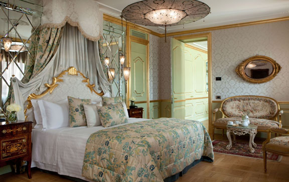 Baglioni Hotel Luna Terrace Suite Bed
