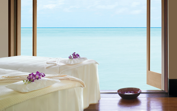 One-and-Only-Reethi-Rah-Spa-room