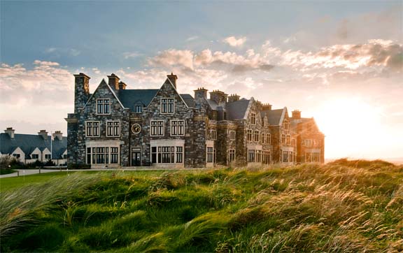 trumpdoonberg-hotel-ireland-exterior